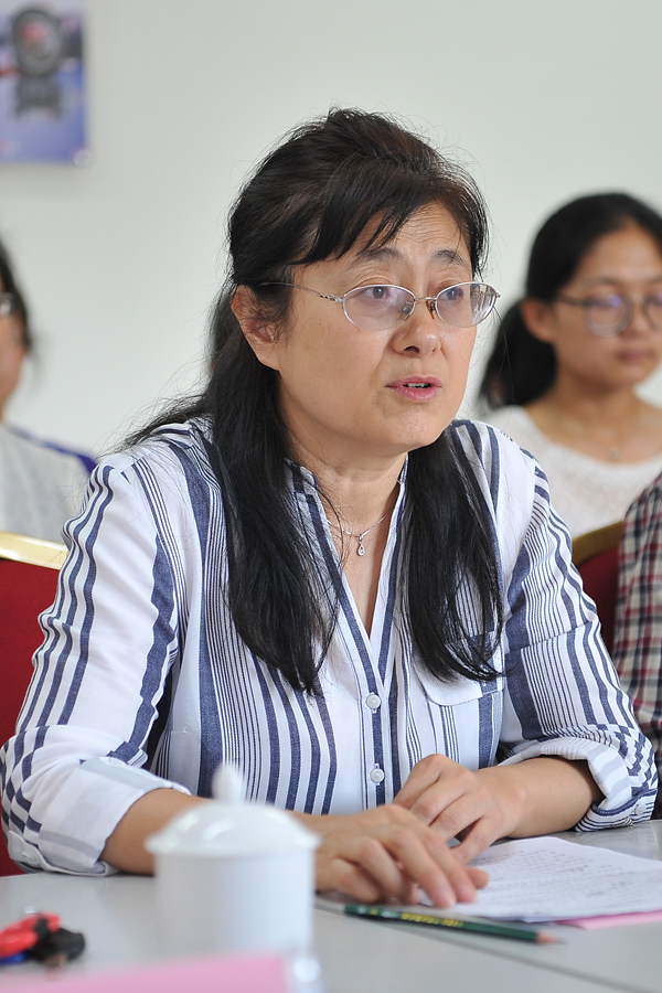 2晋中学院副院长李长萍致辞.JPG